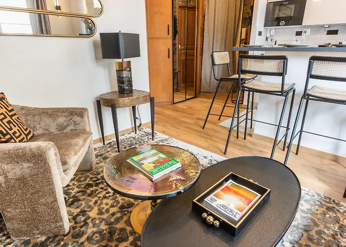 Cosy & Design Apartment 4 Guests - Eiffel Tower