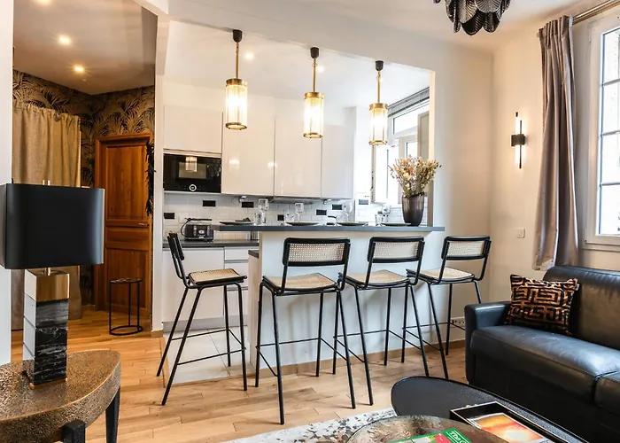 Cosy & Design Apartment 4 Guests - Eiffel Tower